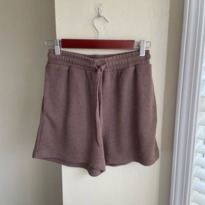 H&M brown knit shorts